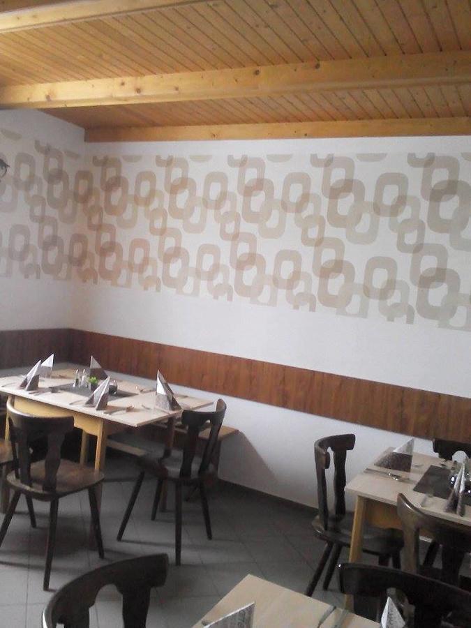Penzión Kardinál Velke Uherce Bagian luar foto